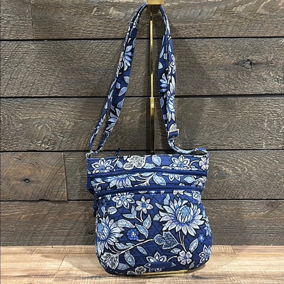 Vera Bradley Trio Zip Hipster Crossbody Bag in Tropic Tapestry Blue Floral EUC - Picture 5 of 11